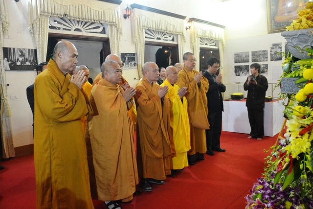 Khai mac trien lam anh (14).JPG