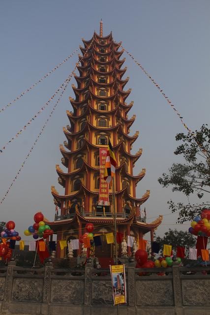 Khánh thành bảo tháp lớn nhất Việt Nam ảnh 5 bao thap 8.jpg