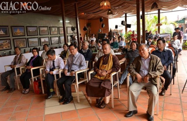 Triển lãm ảnh Miền đất lạ ảnh 2 Image00008.jpg