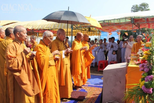 thichdinhhuong (1).jpg