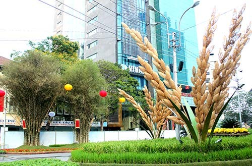 Ngắm đường hoa Nguyễn Huệ trước giờ khai mạc ảnh 10 - 10