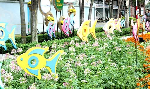 Ngắm đường hoa Nguyễn Huệ trước giờ khai mạc ảnh 14 - 14