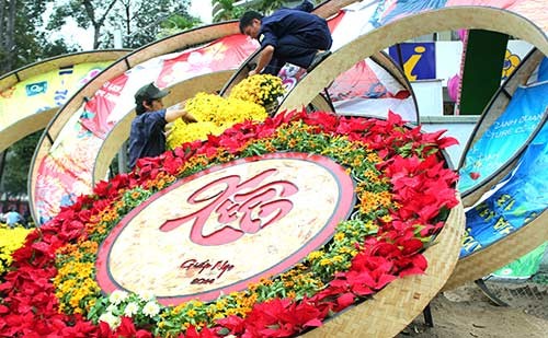 Ngắm đường hoa Nguyễn Huệ trước giờ khai mạc ảnh 3 - 3