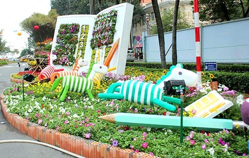 Ngắm đường hoa Nguyễn Huệ trước giờ khai mạc ảnh 7 - 7