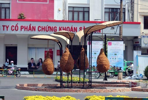 Ngắm đường hoa Nguyễn Huệ trước giờ khai mạc ảnh 24 - 25