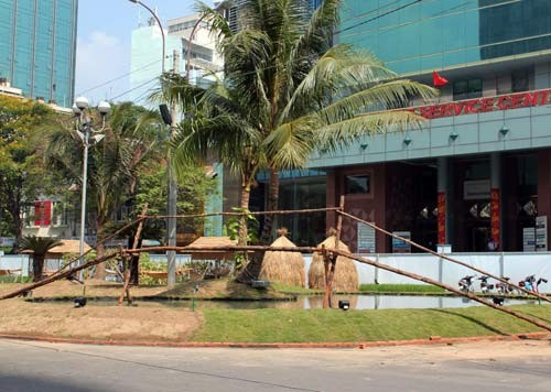 Ngắm đường hoa Nguyễn Huệ trước giờ khai mạc ảnh 27 - 28