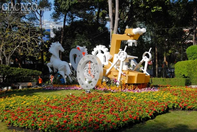 TP.HCM: Ngắm hội hoa xuân Giáp Ngọ 2014 ảnh 6 BTN_0009.JPG