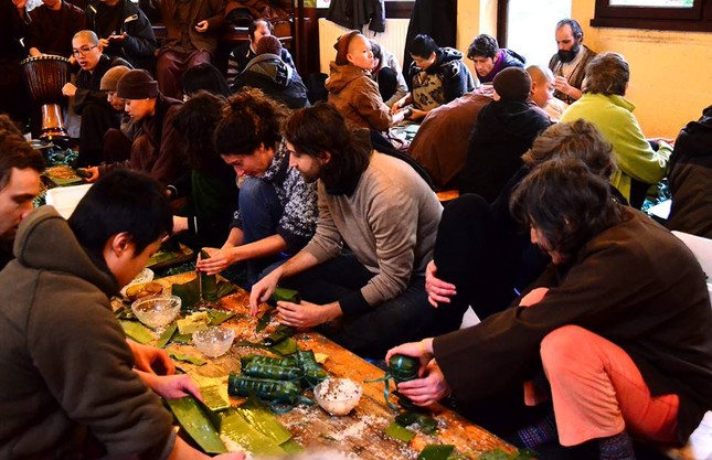 Đạo tràng Mai Thôn đón Tết ảnh 2 4.jpg