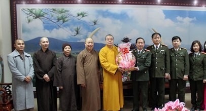 tham ca.jpg