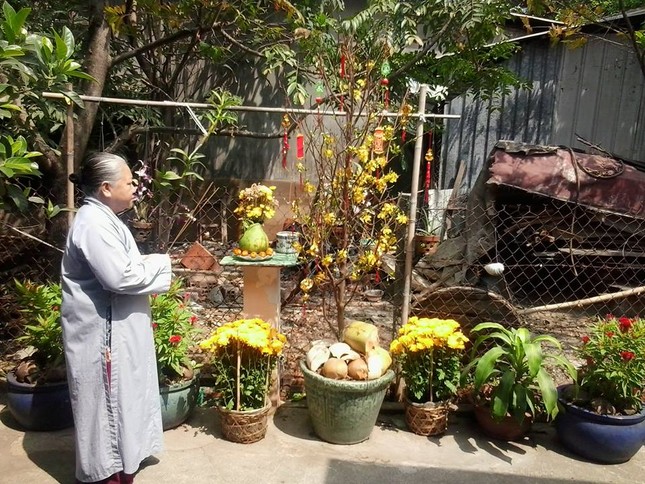 Chiều 30 và mâm cúng ngoài ảnh 3 cung kinh chieu cuoi nam.jpg