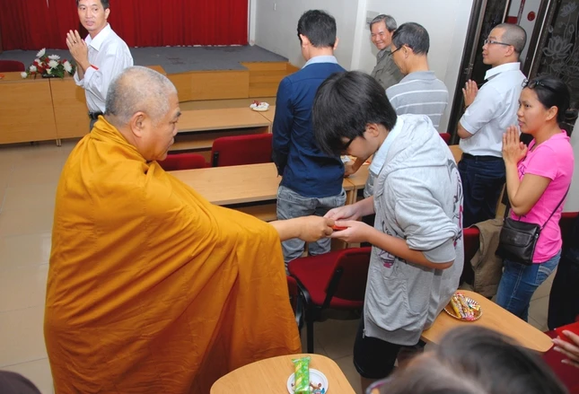 BTS GHPGVN TP.HCM, Báo Giác Ngộ họp mặt đầu năm ảnh 13 BTN_0016.JPG