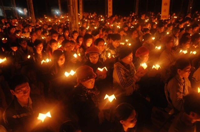 Thanh Hóa: Hàng ngàn người về hội chùa Mèo ảnh 2 1 chua meo 2.jpg