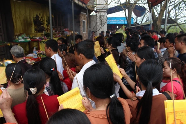 1chua huong tich.jpg