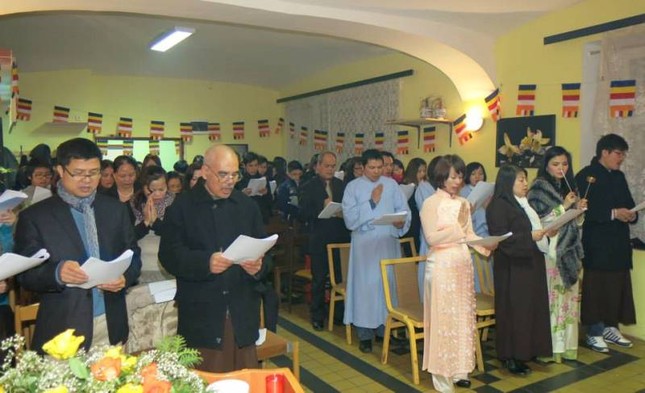 Lễ Thượng nguyên của Phật tử Việt ở Teplice ảnh 2 thuong nguyen1.jpg