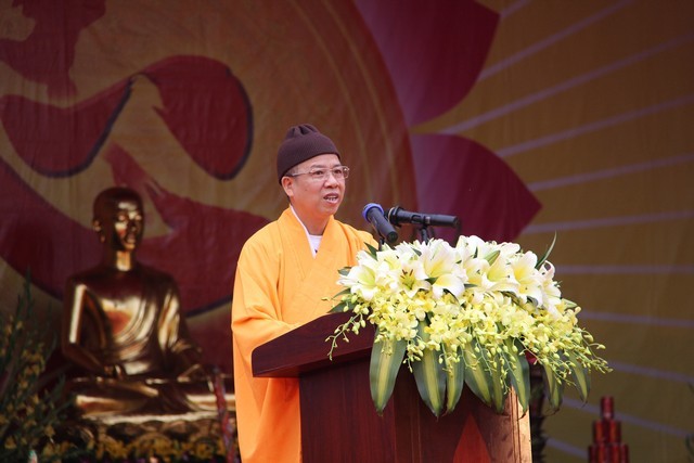 Chùm ảnh ghi từ Hội xuân Yên Tử 2014 ảnh 3 yen tu 14.jpg