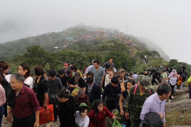 Chùm ảnh ghi từ Hội xuân Yên Tử 2014 ảnh 14 yen tu 6.jpg