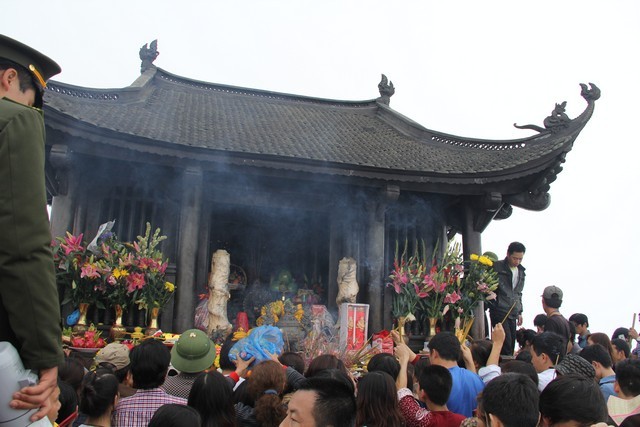 Chùm ảnh ghi từ Hội xuân Yên Tử 2014 ảnh 11 yen tu 7.jpg