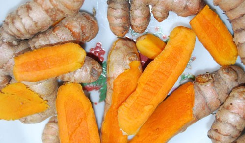 Thuốc mới từ bột nghệ trị ung thư ảnh 1 Bột nghệ chứa chất curcumin