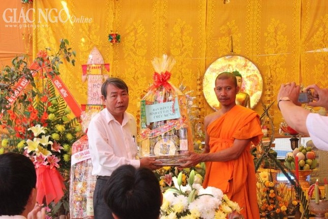 Chùa Chùng Rụt đặt đá xây giảng đường ảnh 2 hoang kha 4.jpg