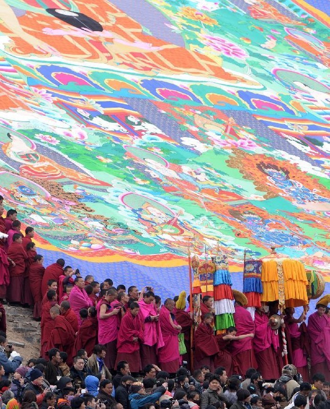 Triển lãm tranh Thangka cầu an đầu năm mới ảnh 4 2.jpg