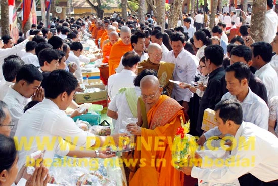 Campuchia kỷ niệm ngày Phật tuyên bố Niết-bàn ảnh 4