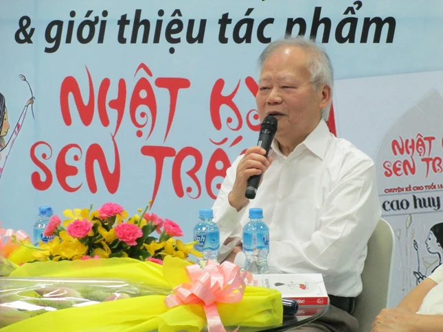nhatkysentrang1.jpg