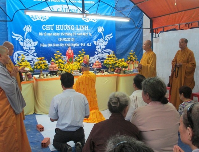 Cầu siêu hương linh vụ nổ ở hẻm Phương “khói lửa” ảnh 3 causieu6.jpg