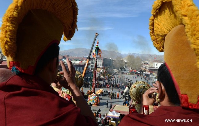 Tây Tạng: Diễu hành mừng Lễ Bengqin ở Lhasa ảnh 7 Ảnh 6.jpg