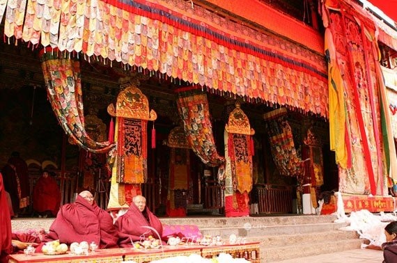 Tây Tạng: Diễu hành mừng Lễ Bengqin ở Lhasa ảnh 1 Anh minh hoa.jpg