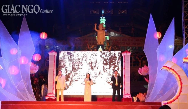 Đêm nhạc "Pháp đăng rạng ngời" ảnh 10 vugiang19.JPG