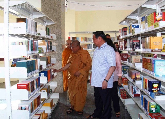 Ông Lê Hồng Anh thăm pháp viện Minh Đăng Quang ảnh 3 _MG_7551.jpg