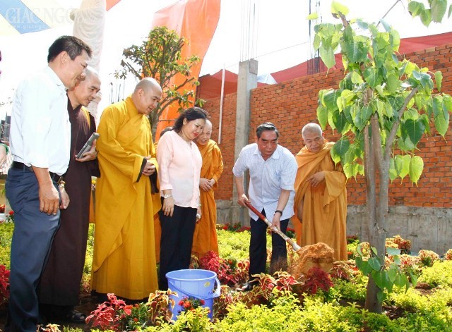 Ông Lê Hồng Anh thăm pháp viện Minh Đăng Quang ảnh 4 _MG_7725.jpg