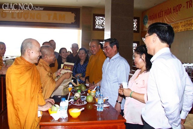 Ông Lê Hồng Anh thăm pháp viện Minh Đăng Quang ảnh 5 _MG_7784.jpg