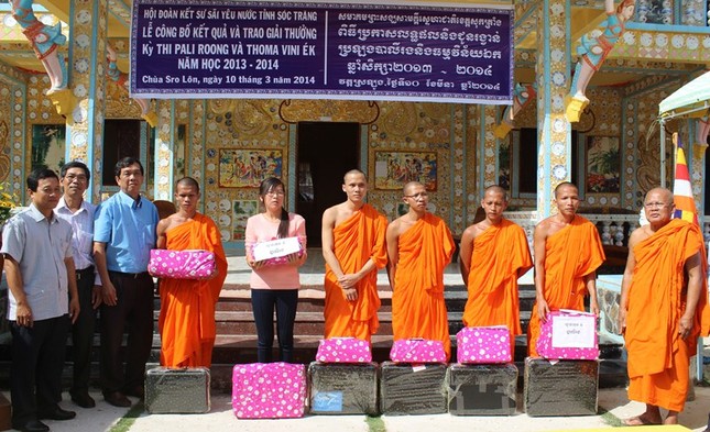 cac tang sinh dat ket qua cao nhan qua tu Hoi doan ket su sai yeu nuoc tinh soc trang(1).jpg