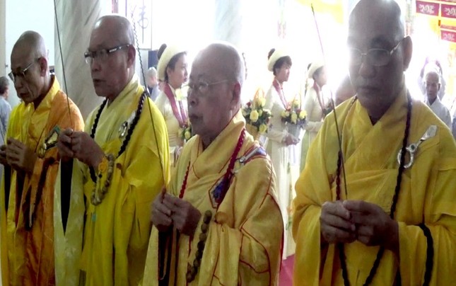 Chùa Phổ Hiền tổ chức trai đàn cầu siêu, bạt độ ảnh 2 1 chua PH2.jpg