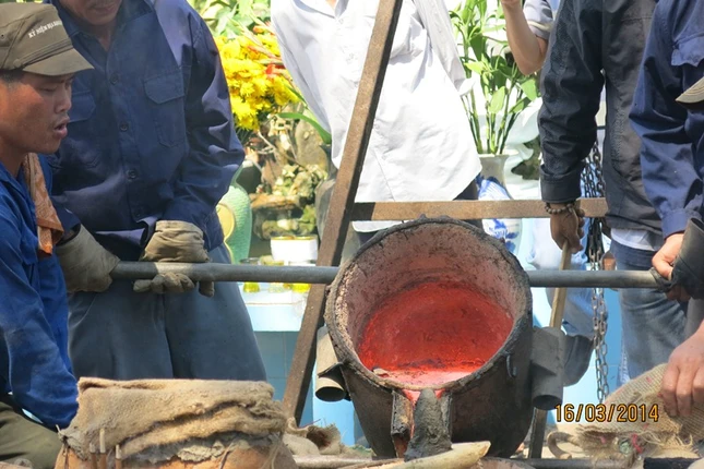 CHÙA LINH SƠN HẢI HỘI TỔ CHỨC LỄ CẨU NGUYỆN XÂY ĐÀI QUAN ÂM - RÓT ĐỒNG ĐÚC ĐẠI HỒNG CHUNG ảnh 13 13.JPG