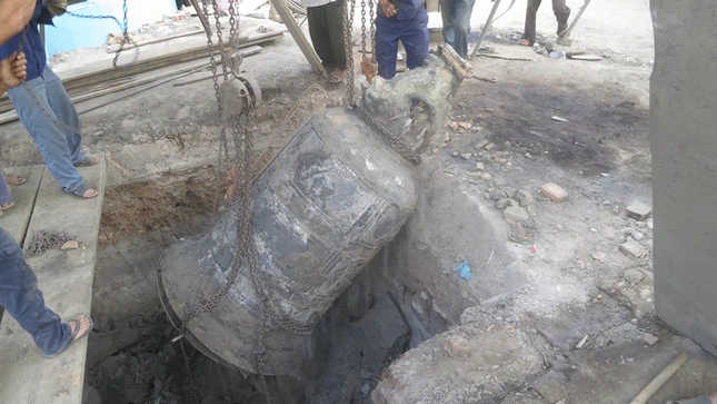 CHÙA LINH SƠN HẢI HỘI TỔ CHỨC LỄ CẨU NGUYỆN XÂY ĐÀI QUAN ÂM - RÓT ĐỒNG ĐÚC ĐẠI HỒNG CHUNG ảnh 18 18.JPG