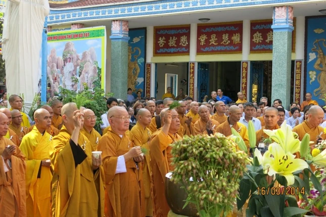 CHÙA LINH SƠN HẢI HỘI TỔ CHỨC LỄ CẨU NGUYỆN XÂY ĐÀI QUAN ÂM - RÓT ĐỒNG ĐÚC ĐẠI HỒNG CHUNG ảnh 5 5.JPG