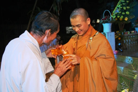 1 chua thanh ha 3.JPG