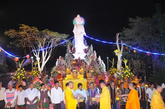 chua-phuoc-dien-via-quan-am (65).JPG