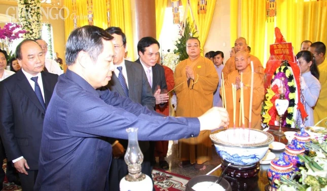 nha nuoc vieng - vu giang (16).jpg