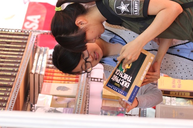 Ngày hội của người yêu sách ảnh 2 sa giang.jpg