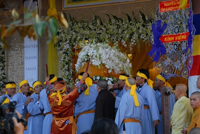 Chùm ảnh đặc biệt: Lễ nhập bảo tháp Đại lão Hòa thượng ảnh 14 BT 14.JPG