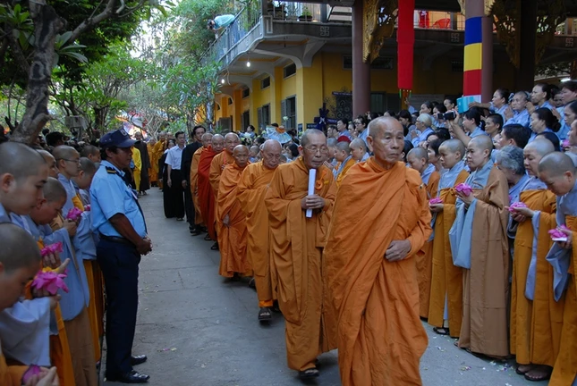 Chùm ảnh đặc biệt: Lễ nhập bảo tháp Đại lão Hòa thượng ảnh 3 BT 3.JPG