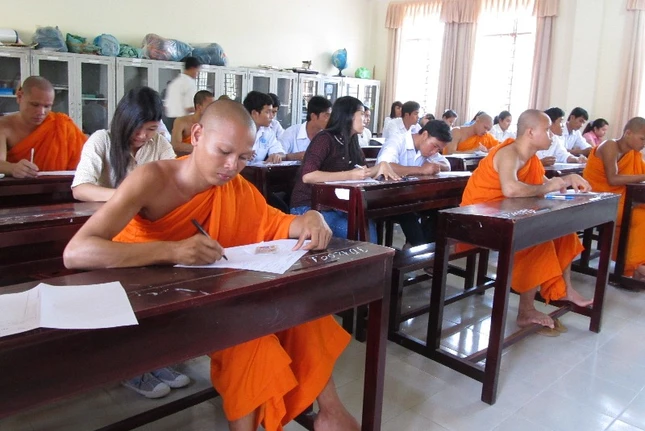 Thí sinh dự kiểm tra nhiệm ý.jpg