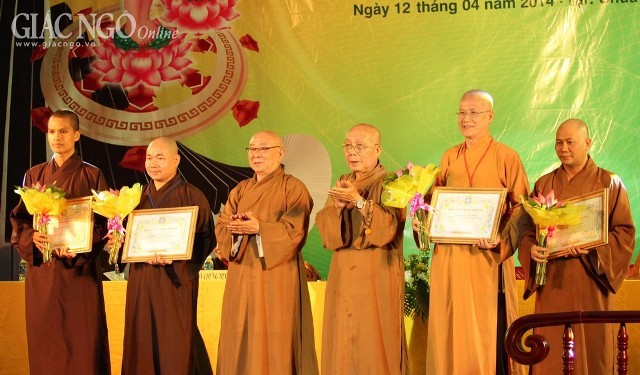 vong ban ket - dem 1 (2).jpg