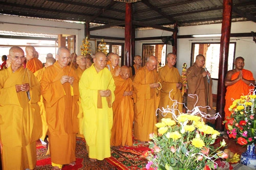 dang huong cau nguyen.JPG