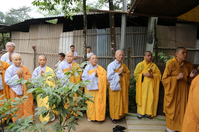 TT-Huế: Chùa Pháp Hỷ chú tạo đại hồng chung ảnh 2 3.JPG