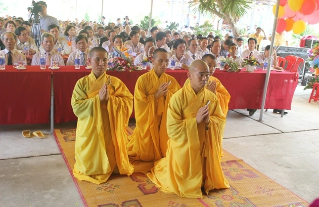 đđ.thích thiện mỹ trú trì cung tăng chúng.JPG