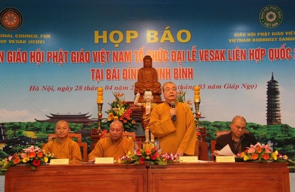 100 nhà báo dự họp báo về Đại lễ Vesak LHQ 2014 ảnh 1 1 hop bao 2.jpg